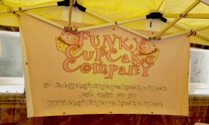 Funky Cupcake Company stand logo.